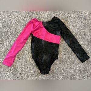 Girl’s Gymnastics Long Sleeved Child’s Leotard Size 140 (9/10)